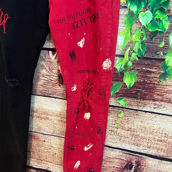 Kleep Jeans Mens 36x30 Chairo Skinny Straight Distressed Colorblock Red Black - Picture 2 of 6